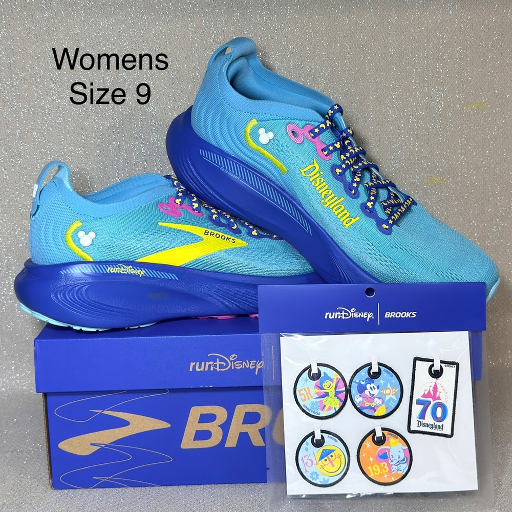 W9 Brooks RunDisney Disneyland 70th Half Marathon Running Shoes Womens Size 9